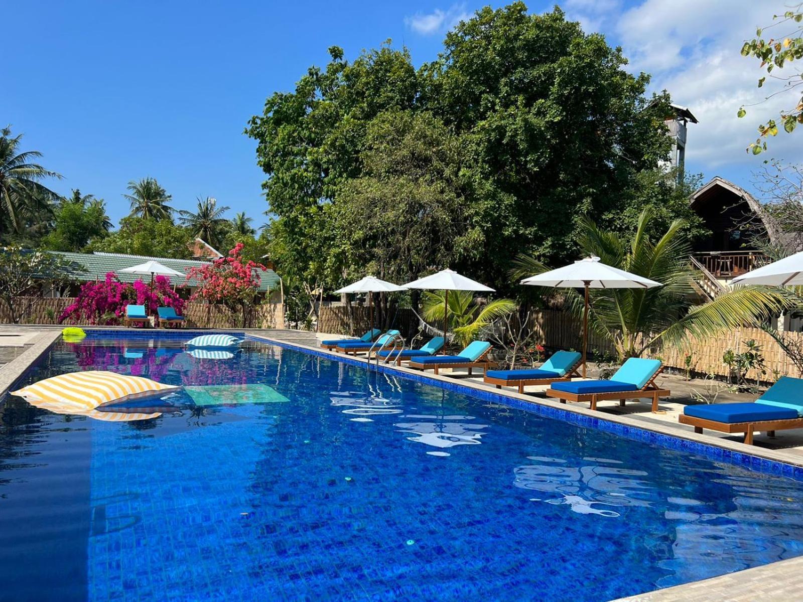 Living Asia Sunset Resort Гили-Эйр Экстерьер фото