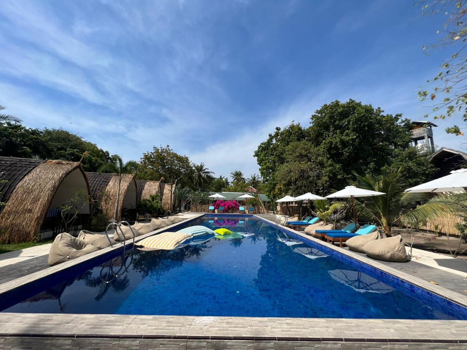 Living Asia Sunset Resort Гили-Эйр Экстерьер фото