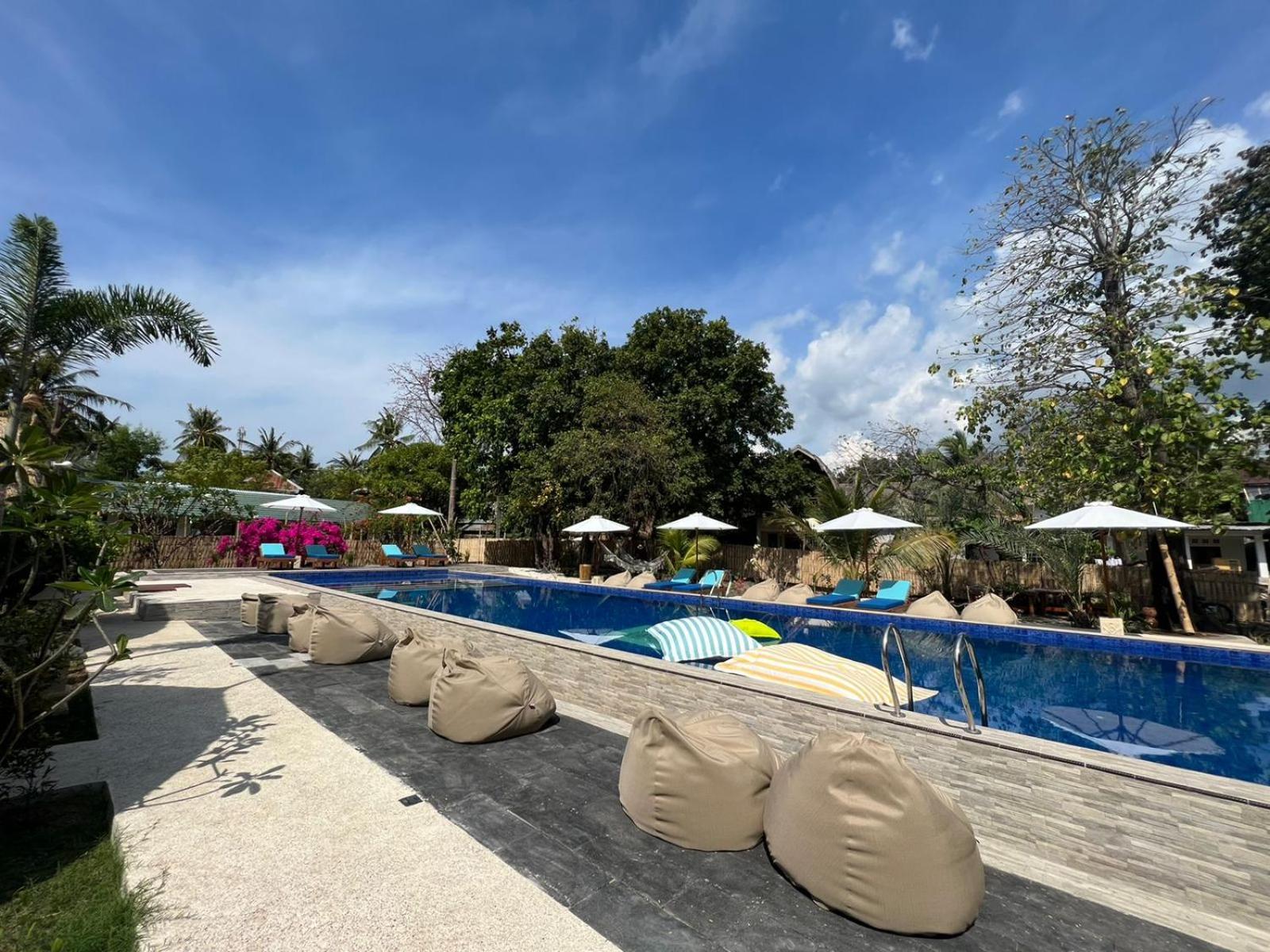 Living Asia Sunset Resort Гили-Эйр Экстерьер фото