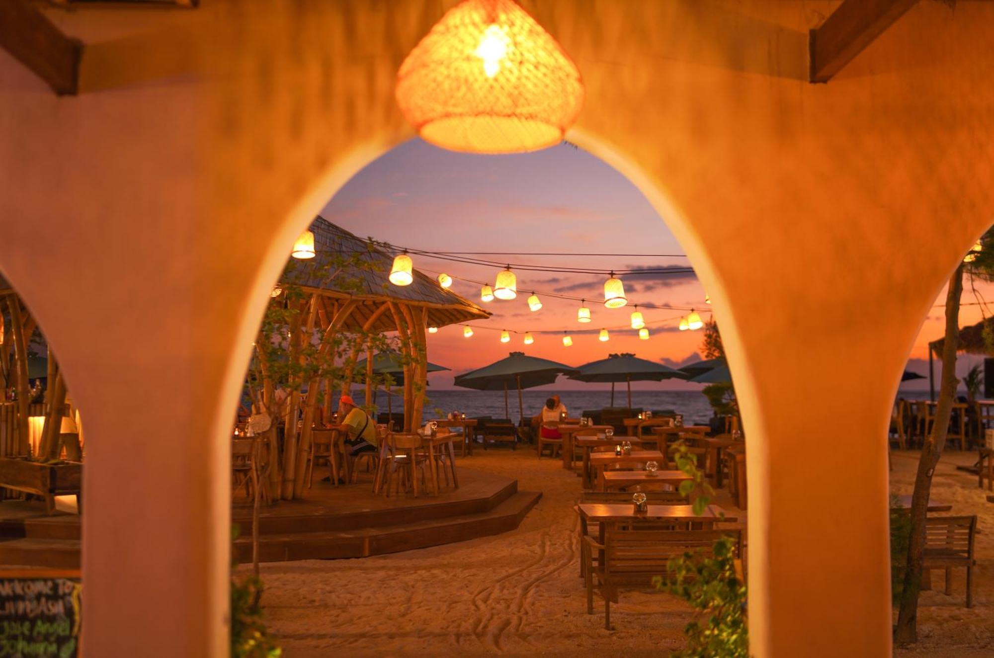 Living Asia Sunset Resort Гили-Эйр Экстерьер фото