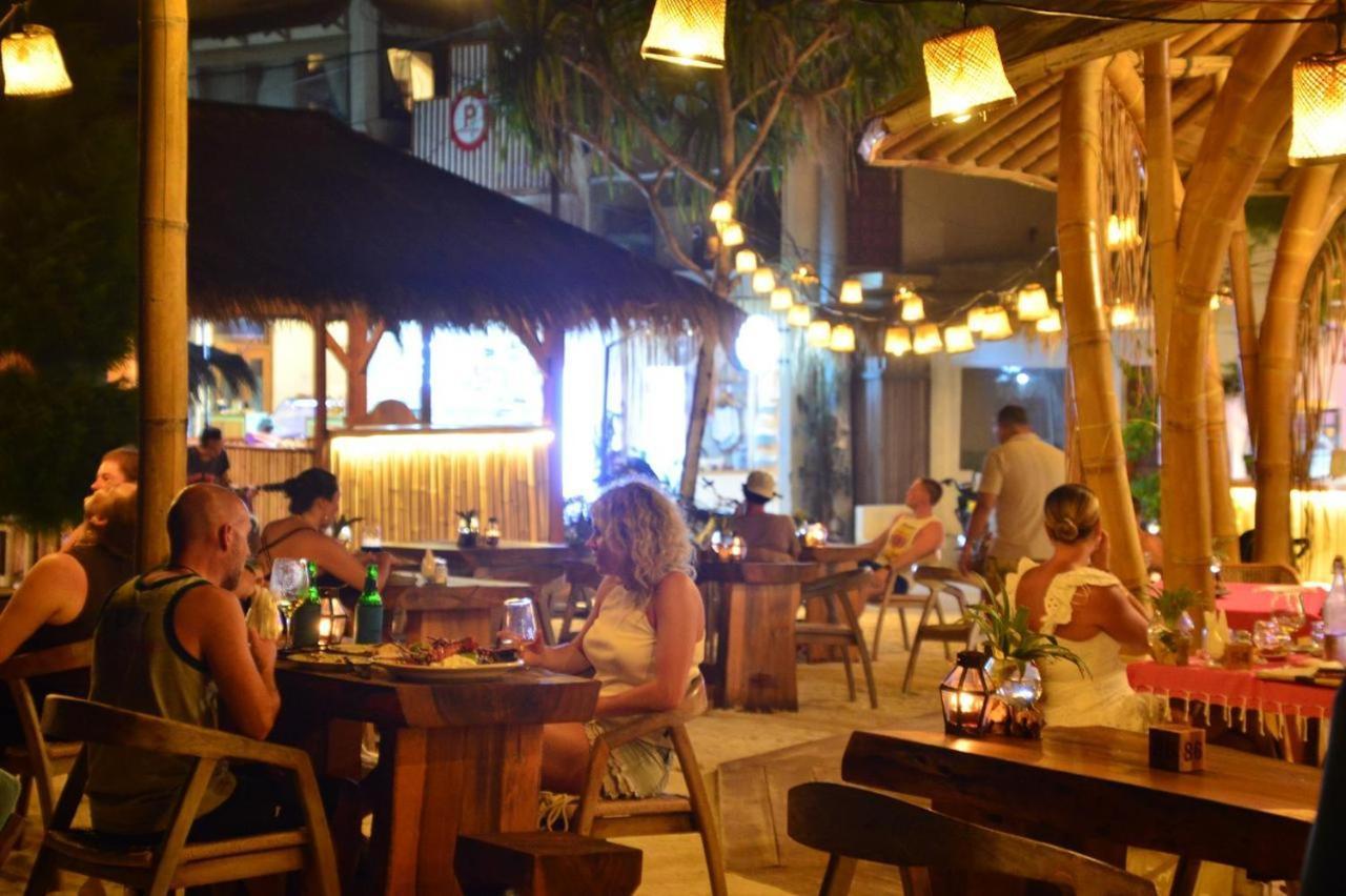 Living Asia Sunset Resort Гили-Эйр Экстерьер фото
