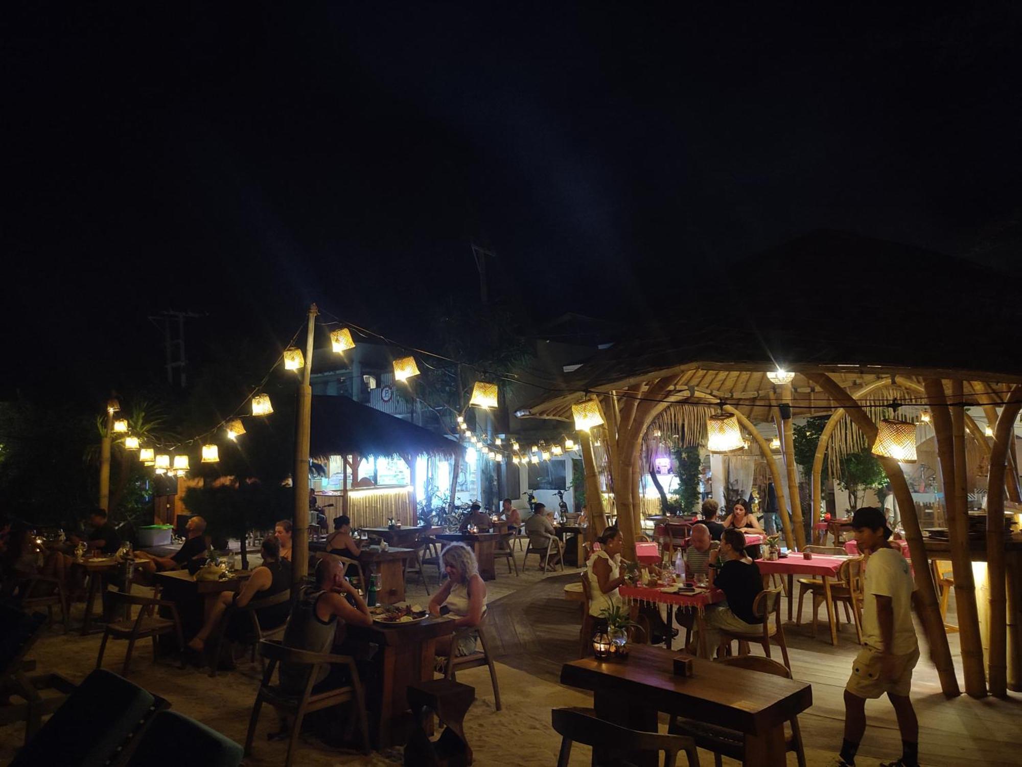 Living Asia Sunset Resort Гили-Эйр Экстерьер фото