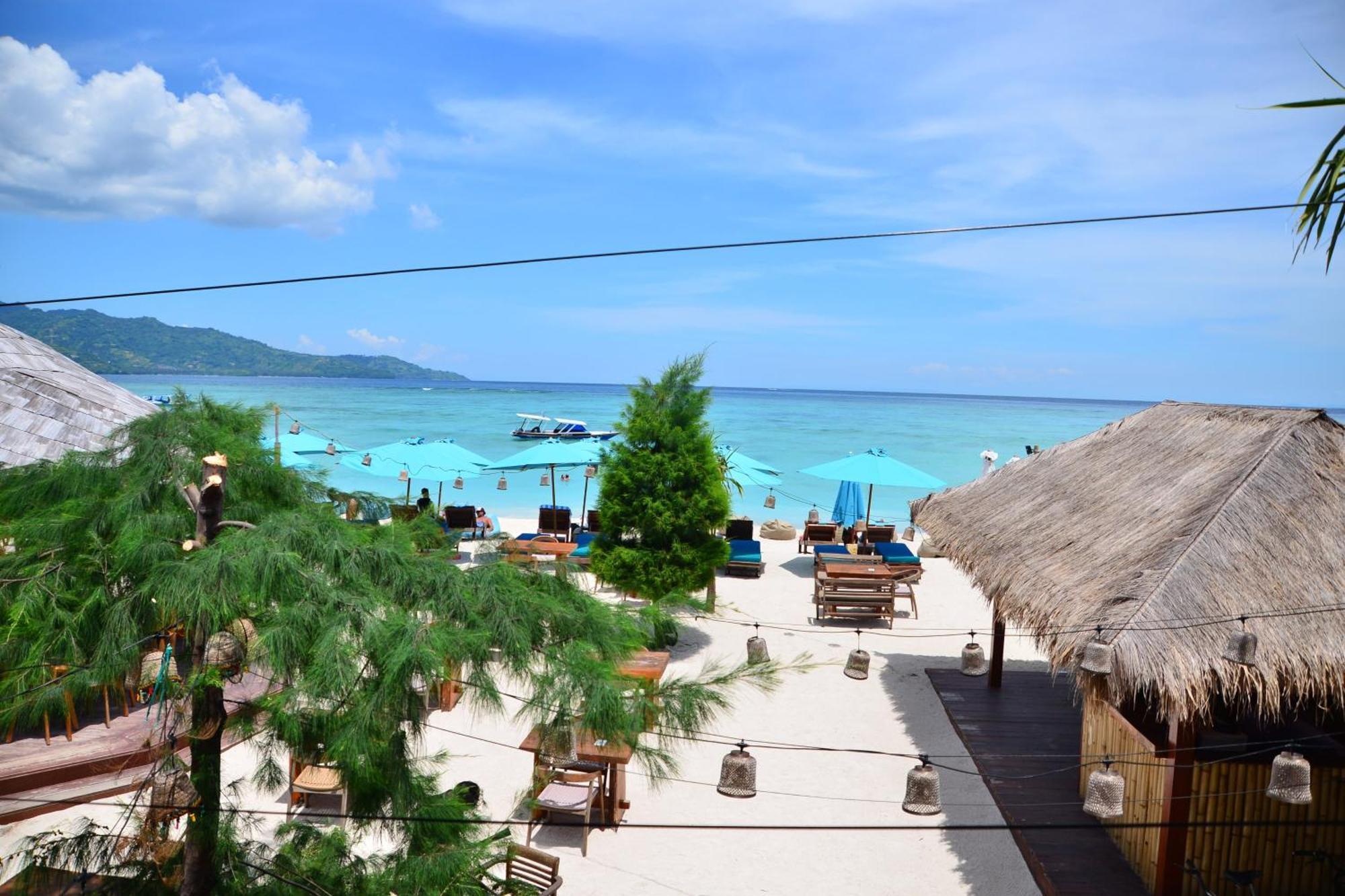 Living Asia Sunset Resort Гили-Эйр Экстерьер фото