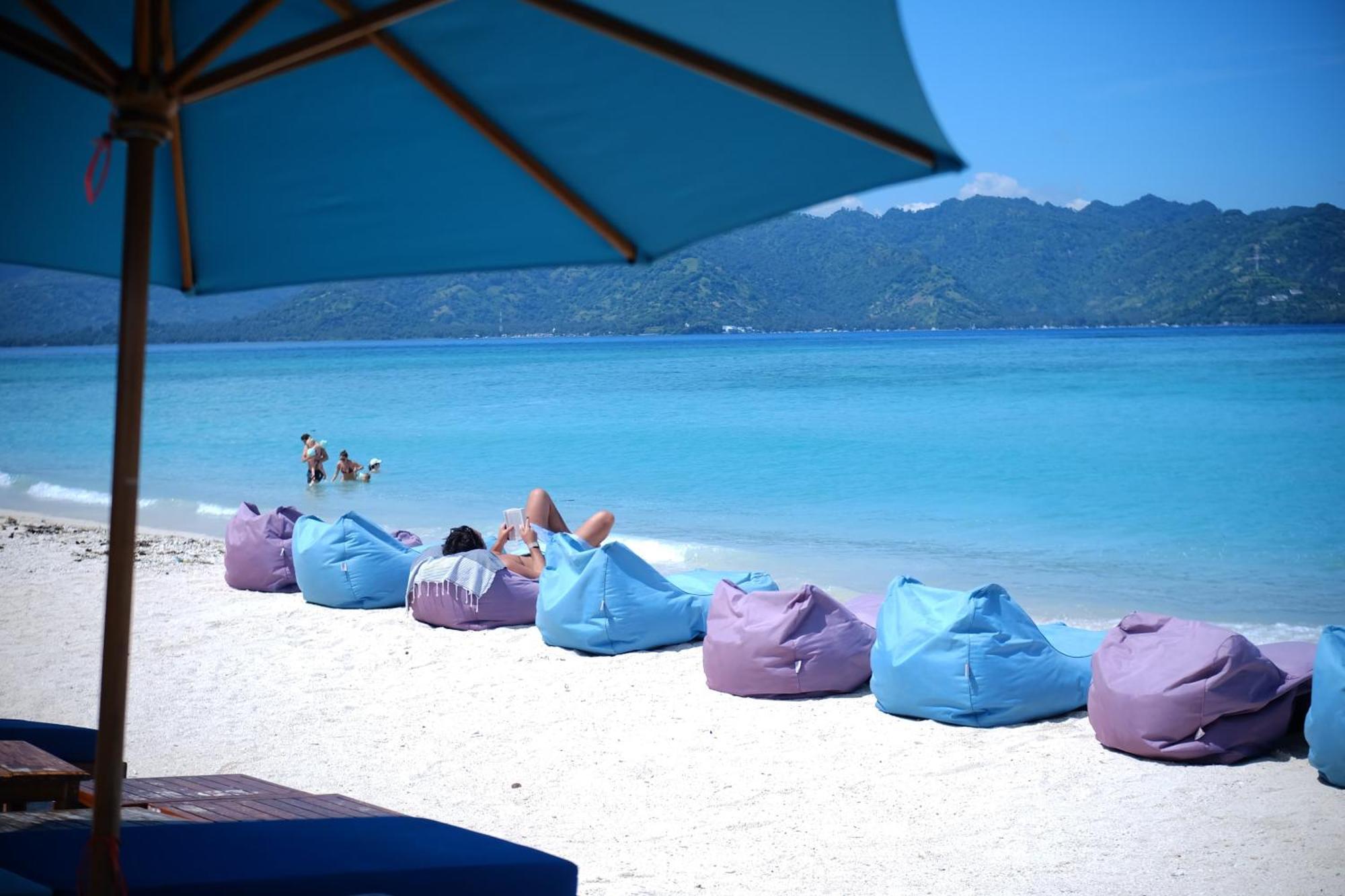 Living Asia Sunset Resort Гили-Эйр Экстерьер фото